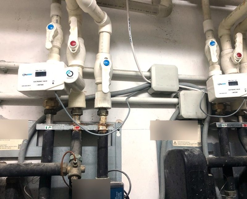 I-METS 80 vana ünitesinin gerçek saha kurulumu, mekanik tesisat odasında